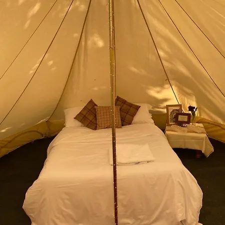 Sanctuary Glamping @ The Byland Abbey Inn *